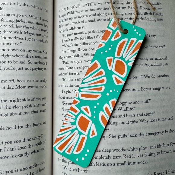 Seashell Bookmark - Picture 2 of 3